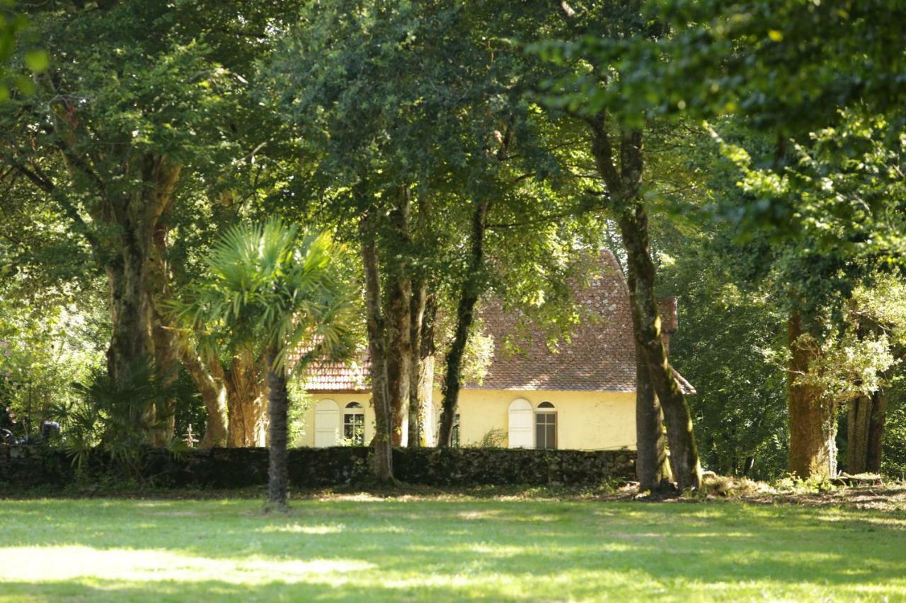 La Chapelle Du Chateau Gite Pouillon Bagian luar foto