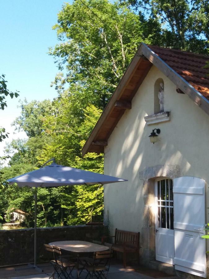 La Chapelle Du Chateau Gite Pouillon Bagian luar foto